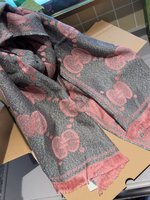 Gucci Scarf Bronzing Fall/Winter Collection