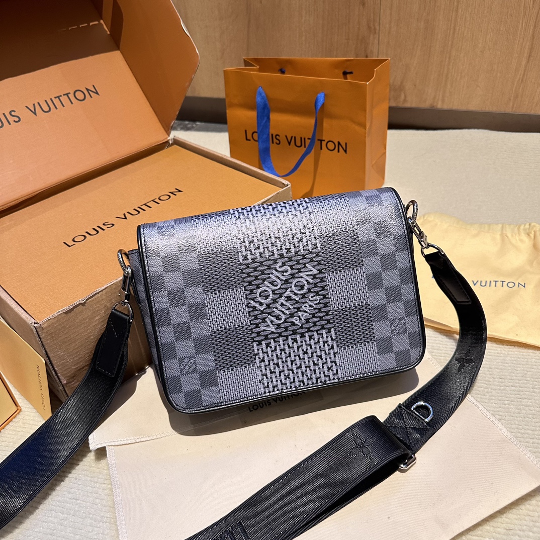 Cheap High Quality Replica
 Louis Vuitton AAAA
 Messenger Bags Unisex Fashion