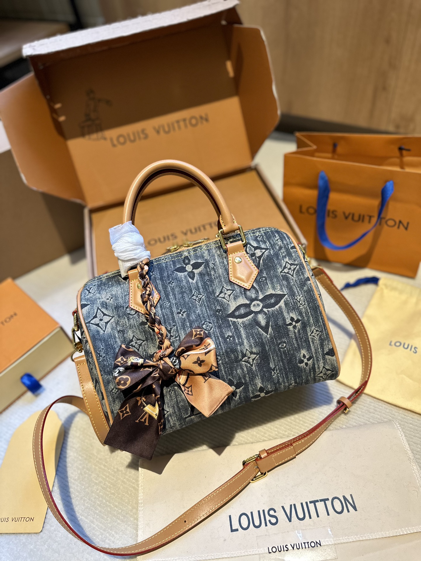 Luxury Cheap
 Louis Vuitton Bags Handbags 7 Star Collection
 Pink