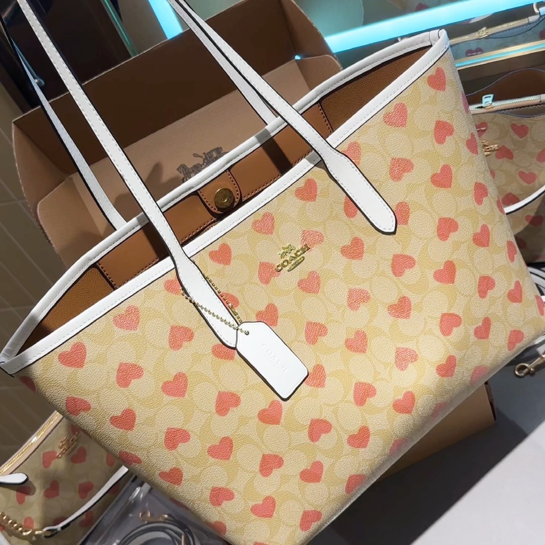 Coach Tote Bags