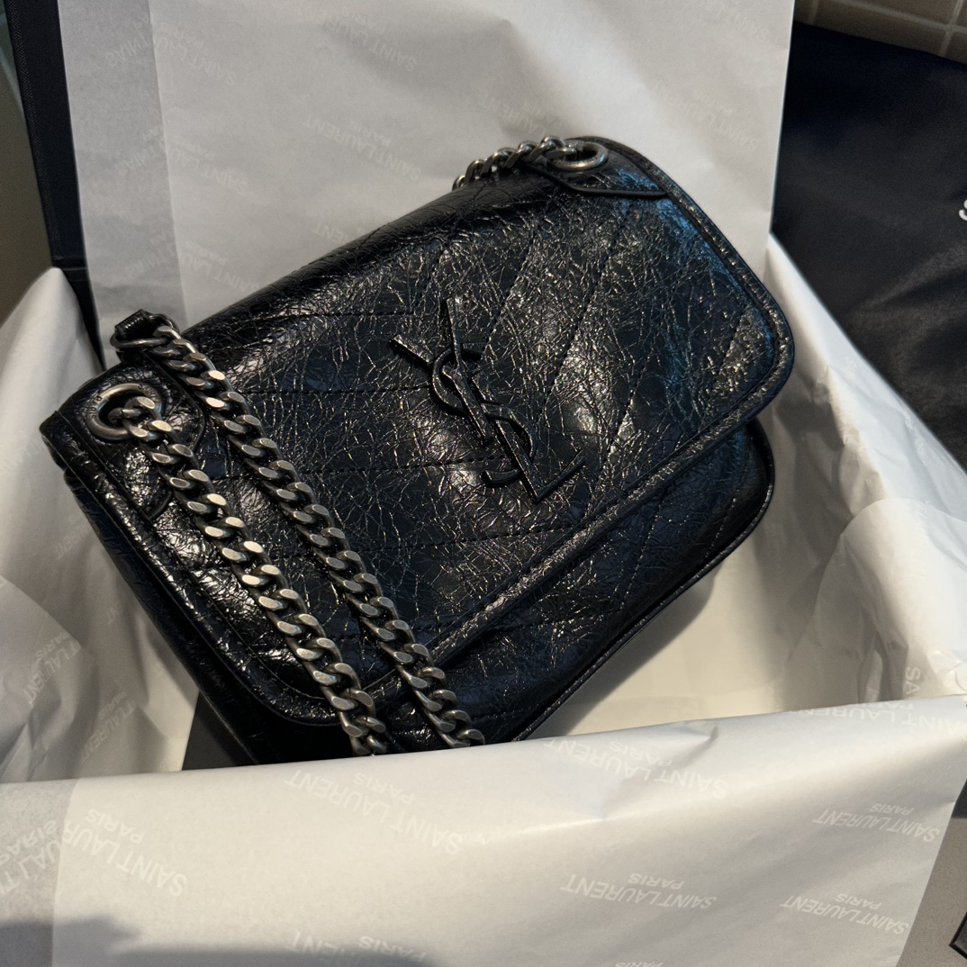 CHANEL Matelasse small chain shoulder bag black