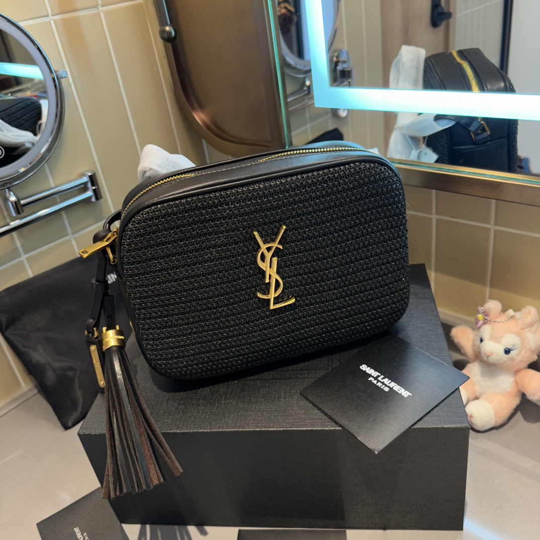 Yves Saint Laurent Sac À Dos Sacs Caméra Cuir de vache La chaîne