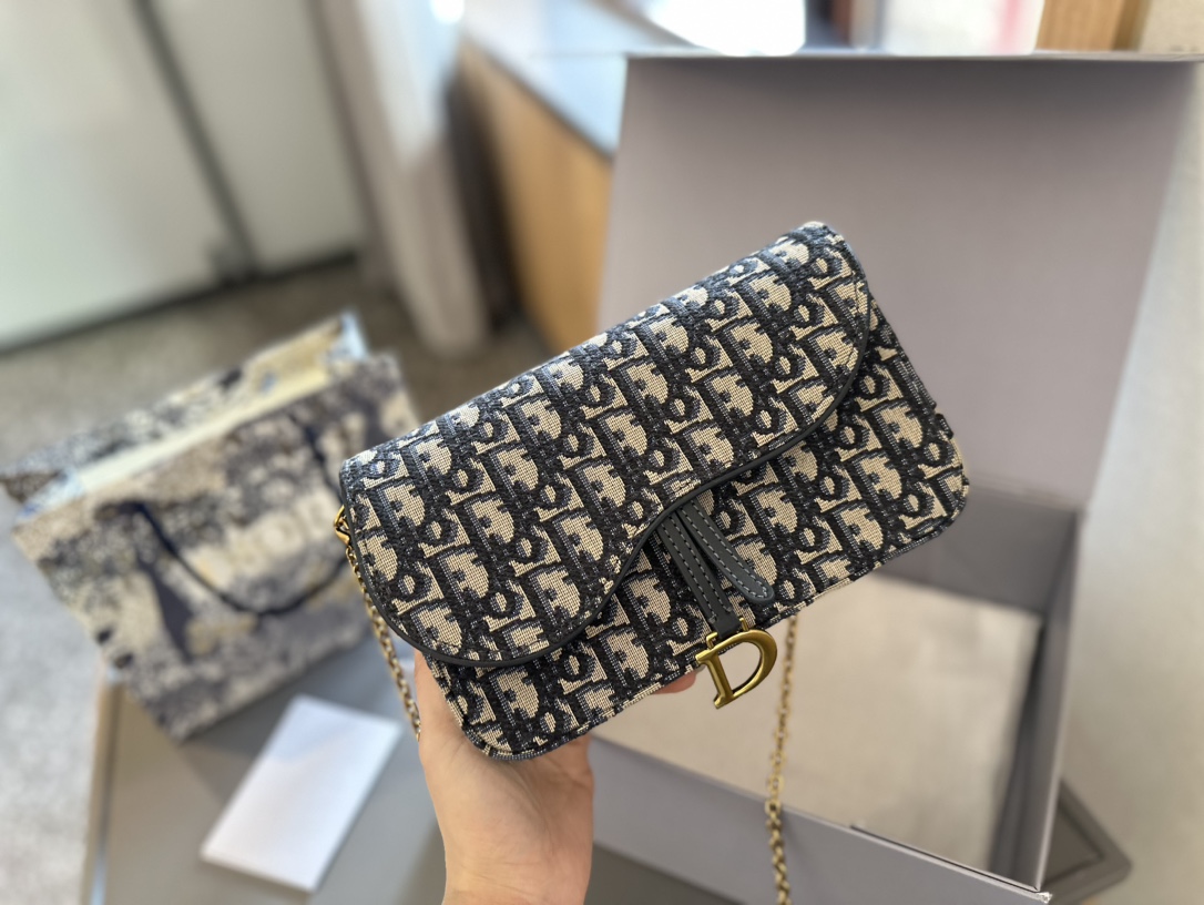 CHANEL Chocolate bar Chain vinyl bag Blue × Yellow 240619N