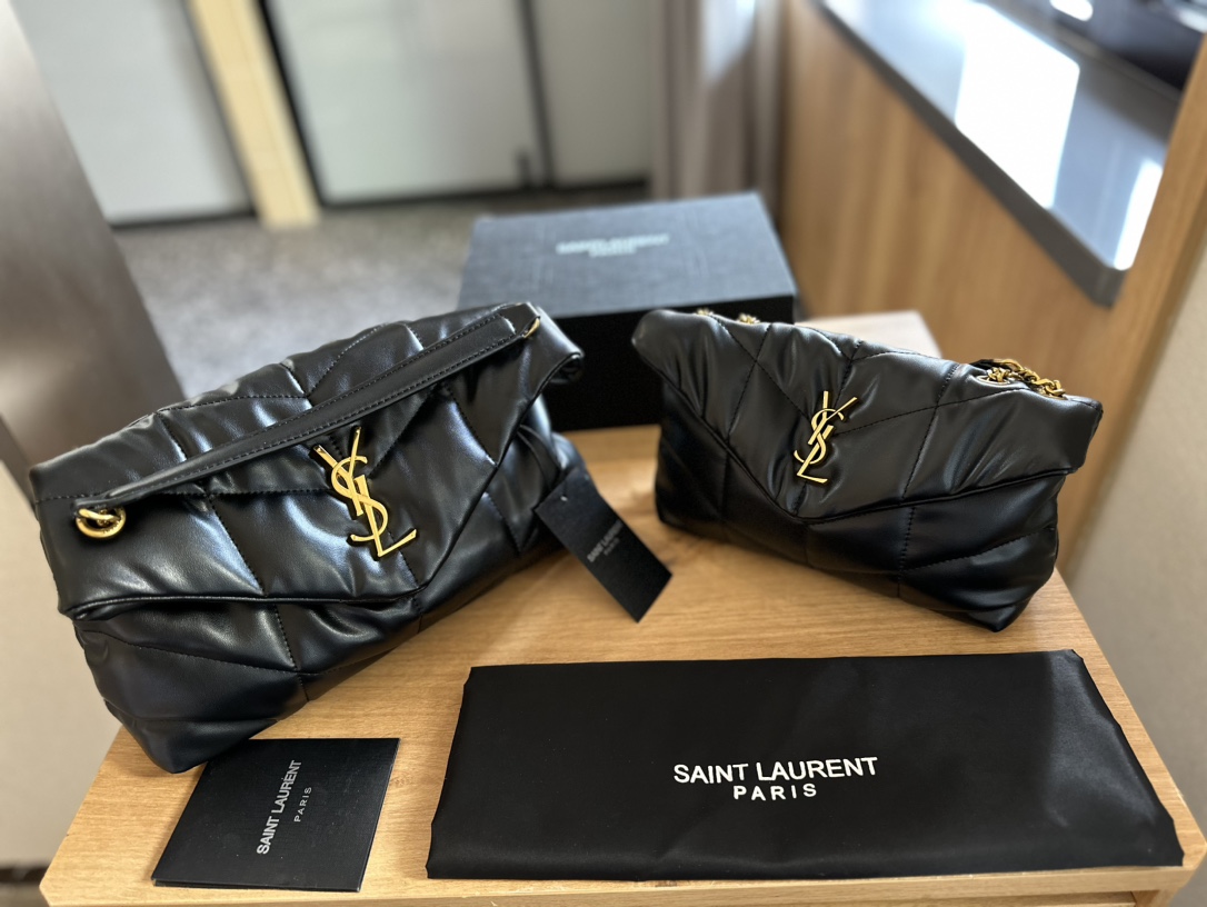 牛皮💰320/💰350 礼盒包装🎁
size:28cm大 22cm小
𝙇𝙤𝙪𝙇𝙤𝙪 𝙥𝙪𝙛𝙛𝙚𝙧
圣罗兰云朵包包
LOULOU 💰UFFER
绗缝小羊皮包
犹如怀抱云朵☁️般的感受