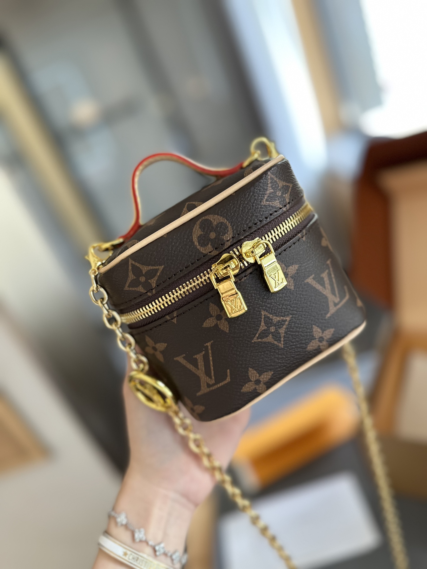 Louis Vuitton AAA+
 Cosmetic Bags Fashion Mini