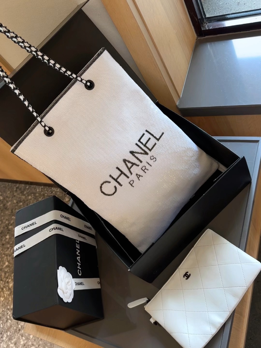 Chanel Bolsos de mano Bolsos de Tote Blanco