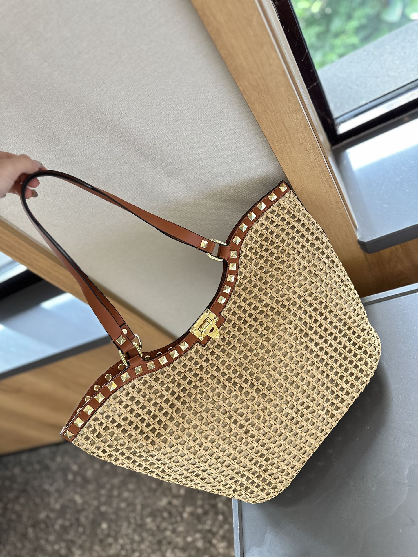 Supplier in China
 Valentino New
 Bags Handbags Rivets Raffia Straw Woven Weave Summer Collection