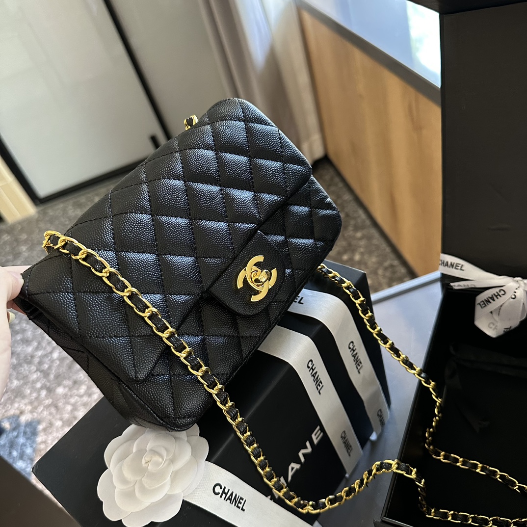 Chanel Crossbody & Shoulder Bags Wholesale China
 White Chains