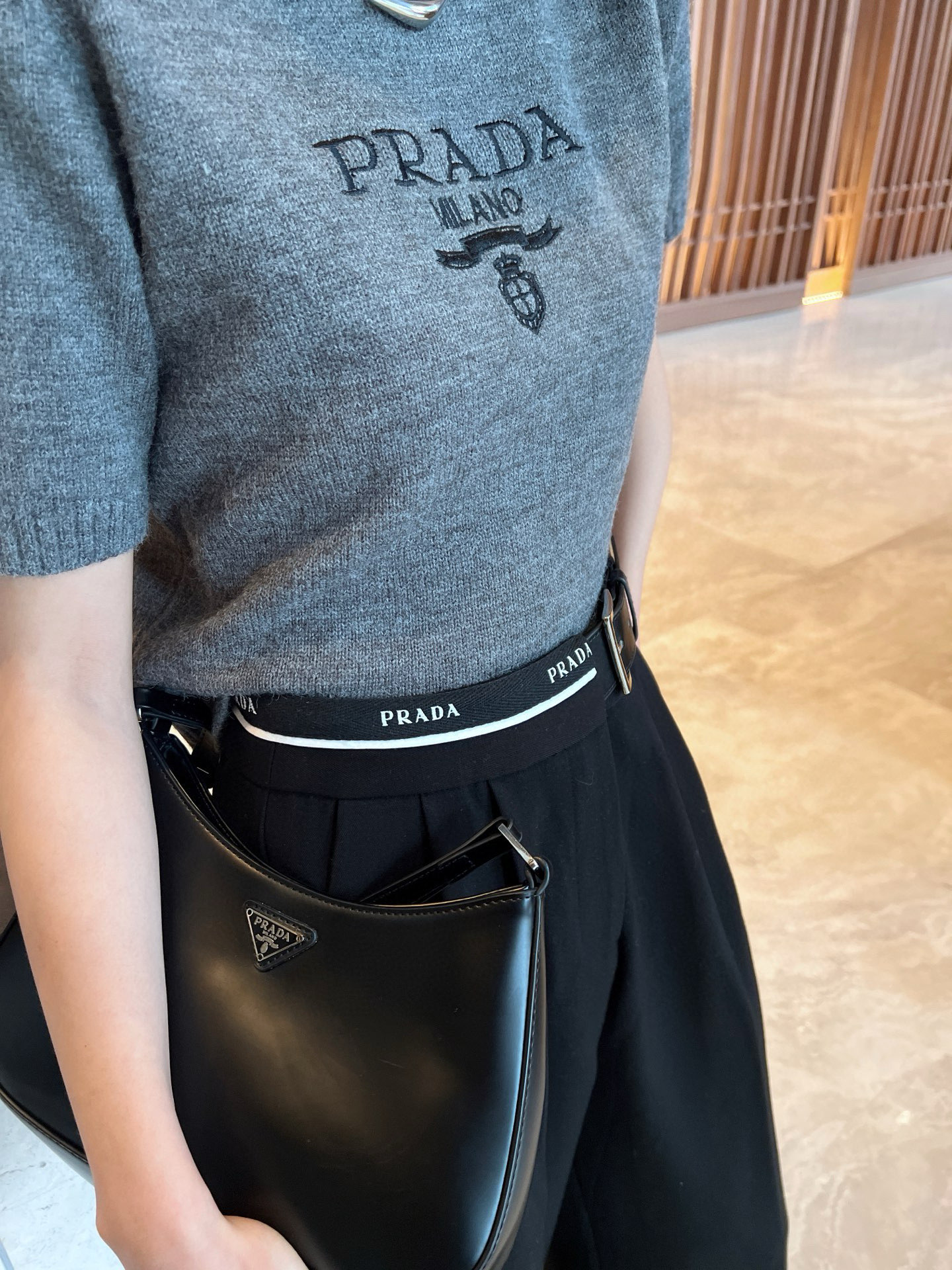Elegant Wide Leg Wool Pants with Logo Waistband for Versatile Styling 6 i1747837233414 6137 0 5