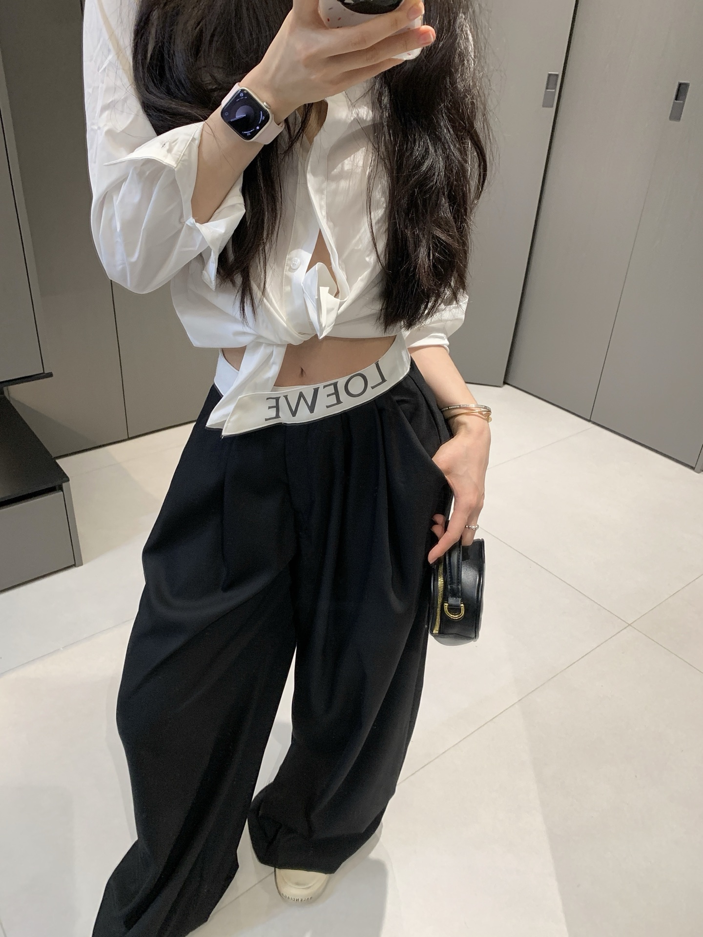 Loewe Women's Wide Leg Pants with Contrasting Logo Waistband - Stylish & Comfy 6 i1752580544079 5967 0 5