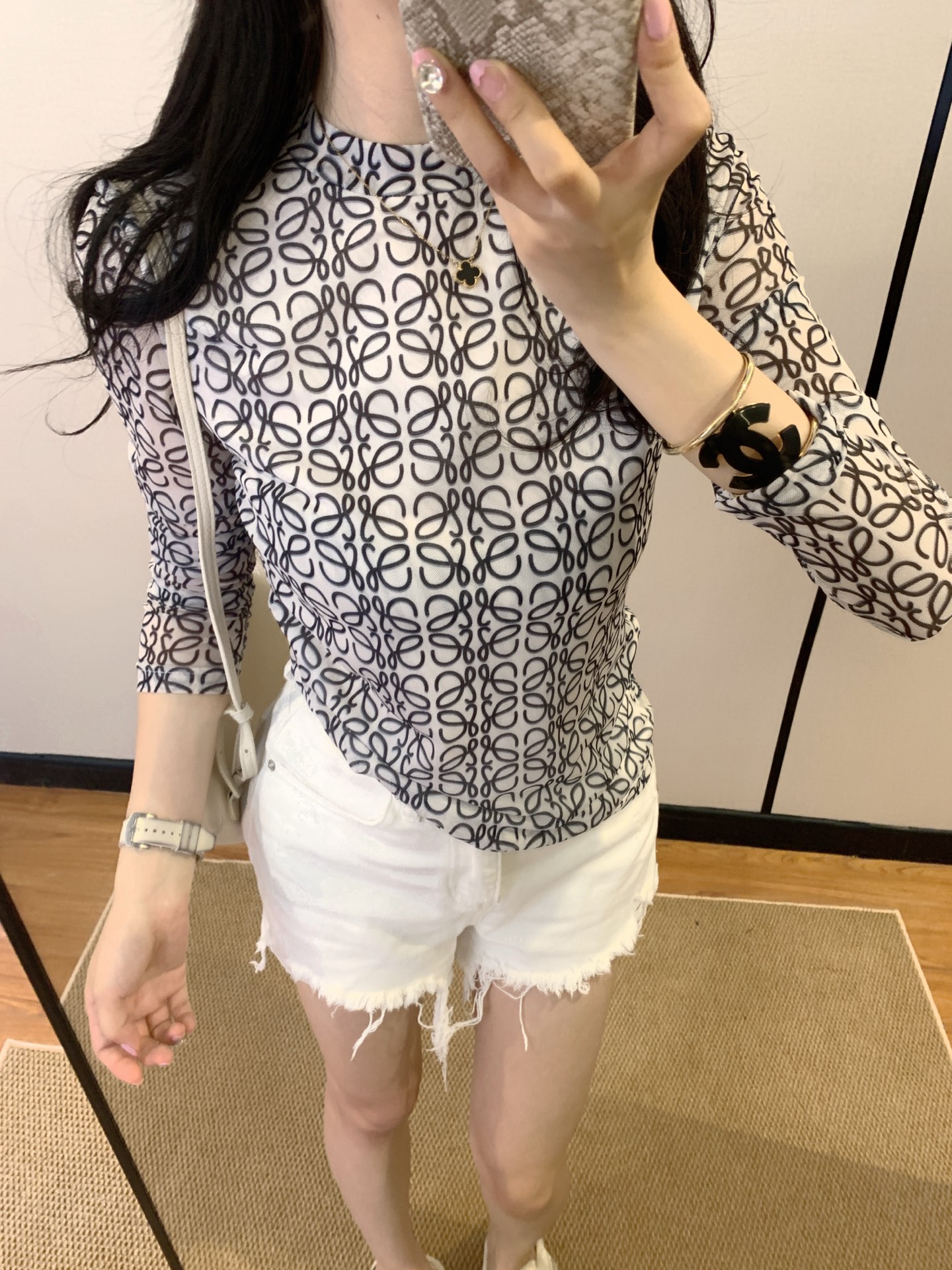 i1752764629686 1998 0 5