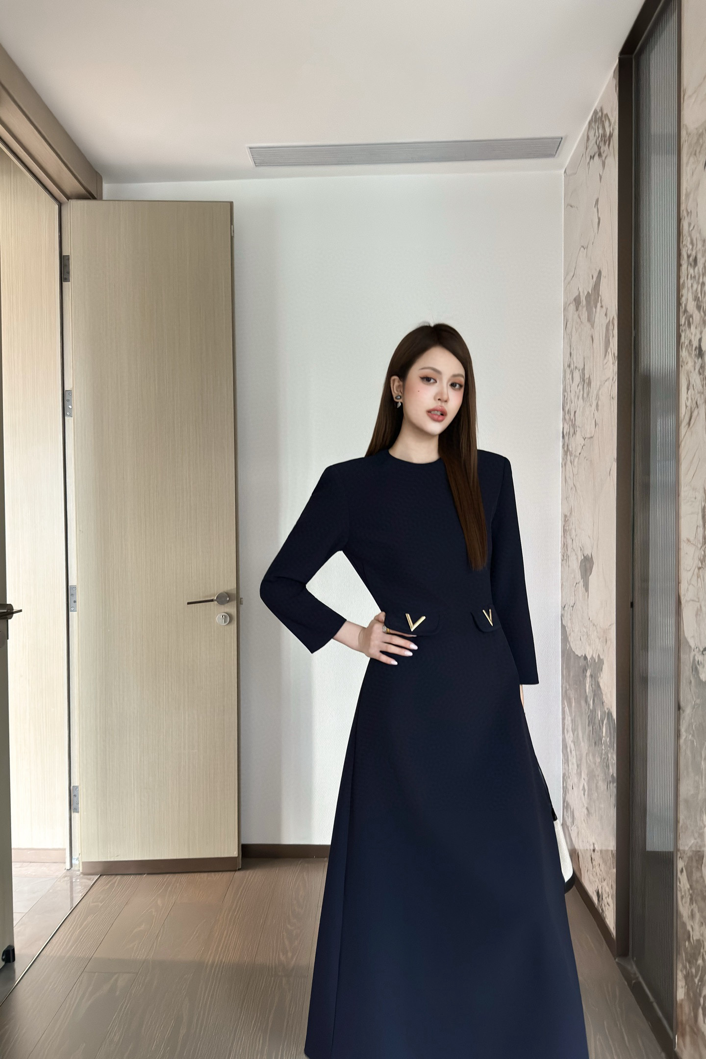 Valentino Long Sleeve Pocket A-Line Maxi Dress - Elegant and Chic 1 i1754218978425 1426 0 0
