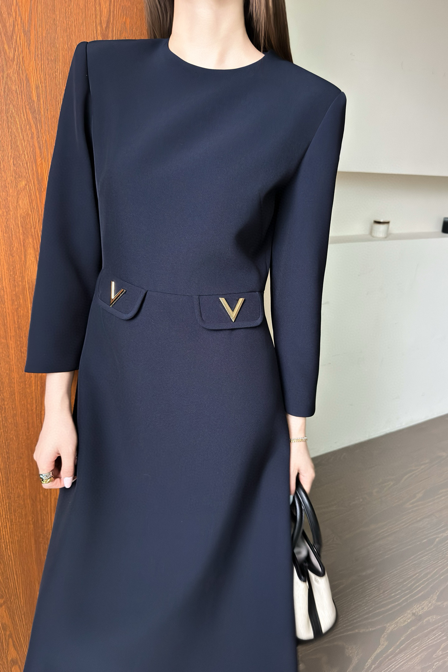 Valentino Long Sleeve Pocket A-Line Maxi Dress - Elegant and Chic 8 i1754218980001 5846 0 7