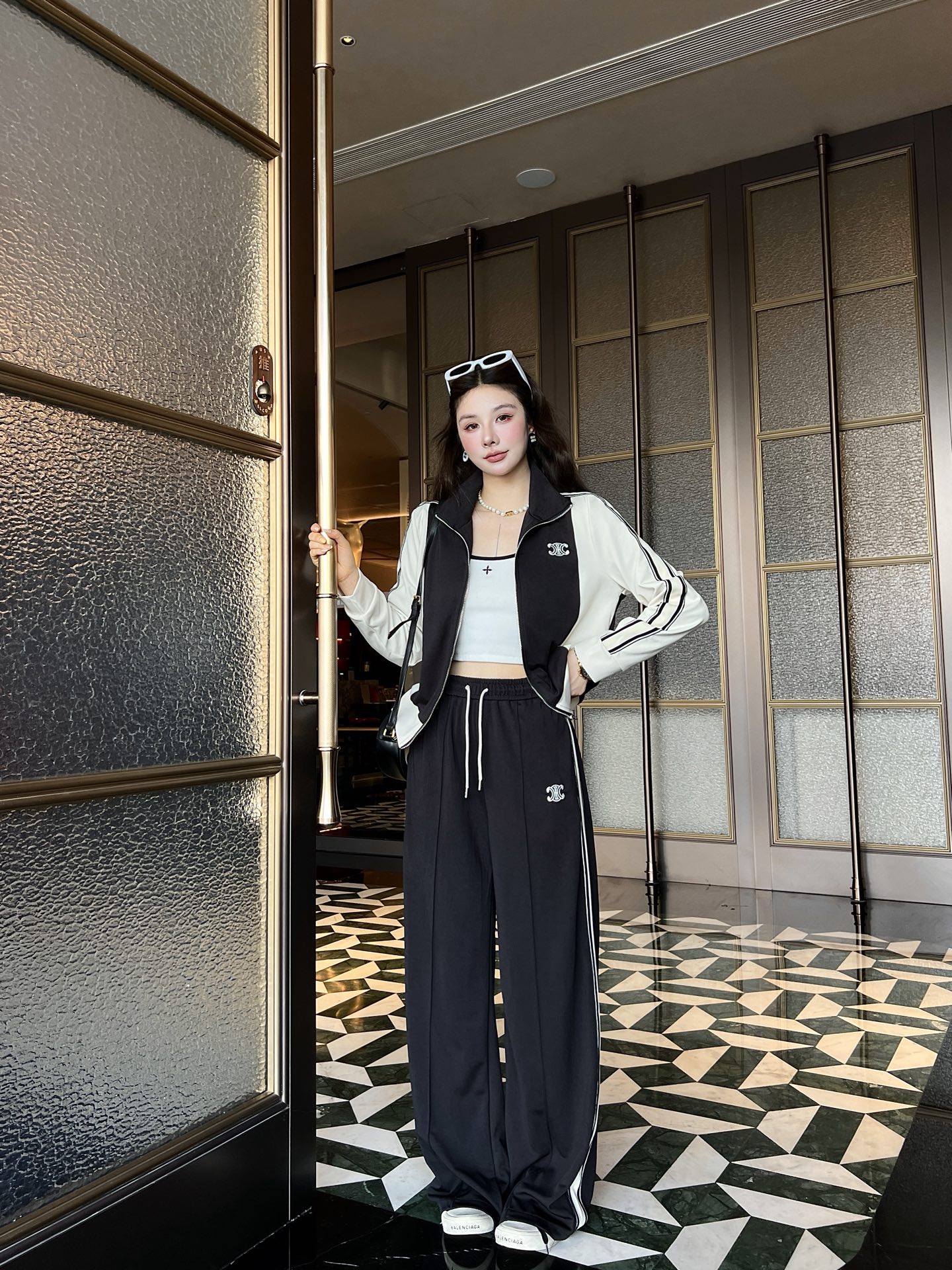 i1756215141821 2795 0 4