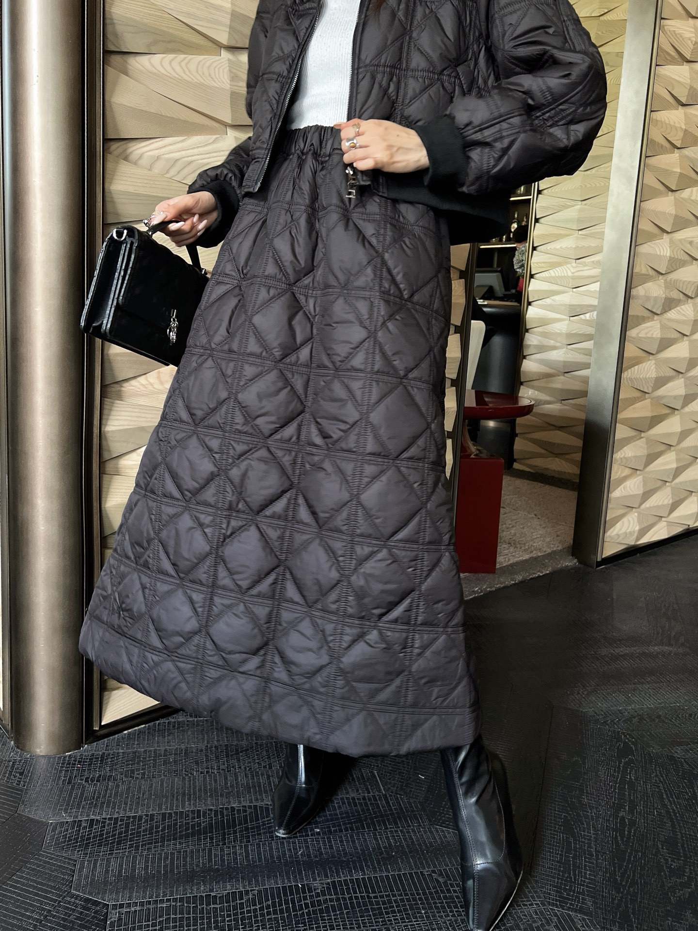 DIO Black Quilted Cotton Jacket and Skirt Set - 2025 Spring Collection 9 i1757690894139 240 0 8
