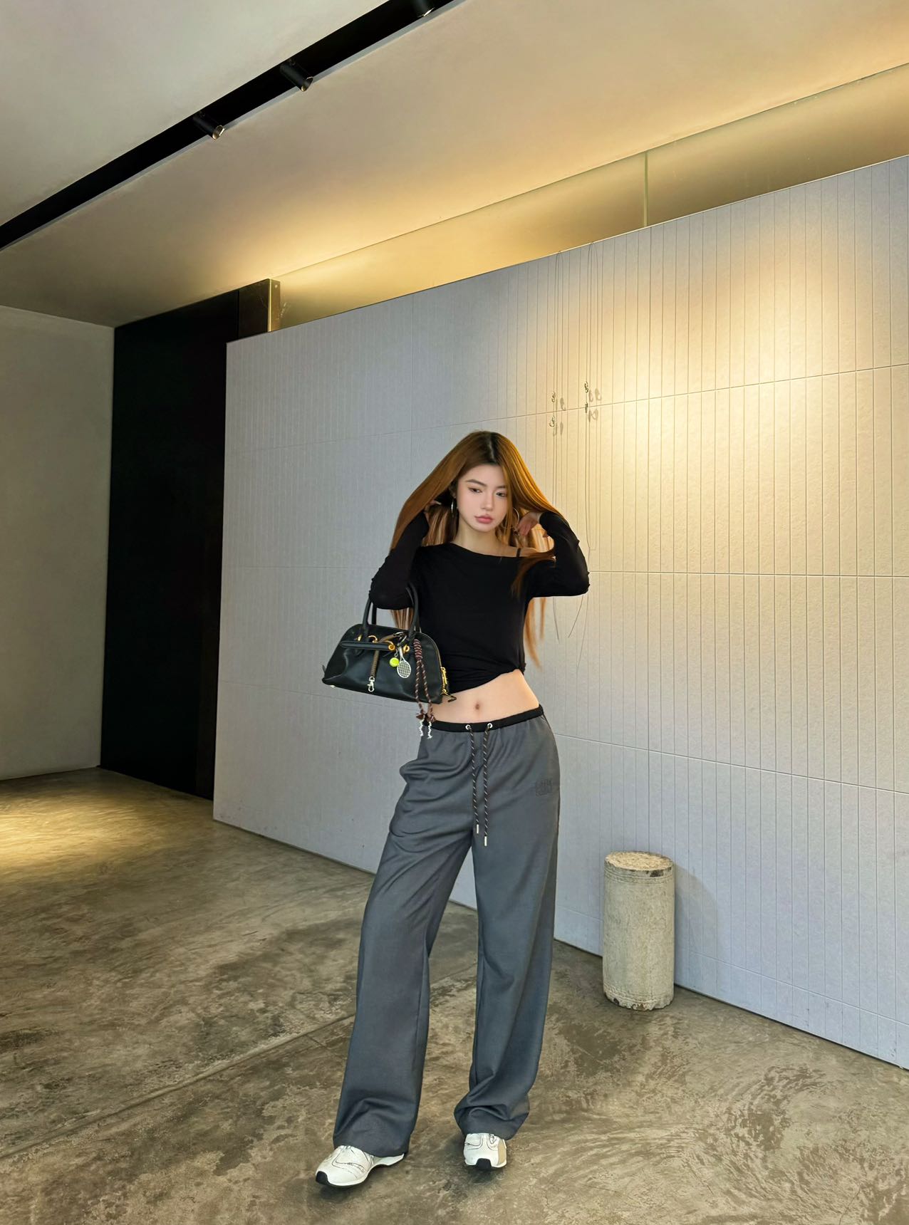 Miu Miu 2025FW Wide Leg Pants - Stylish, Comfortable, and Versatile 2 i1758035905451 721 0 1