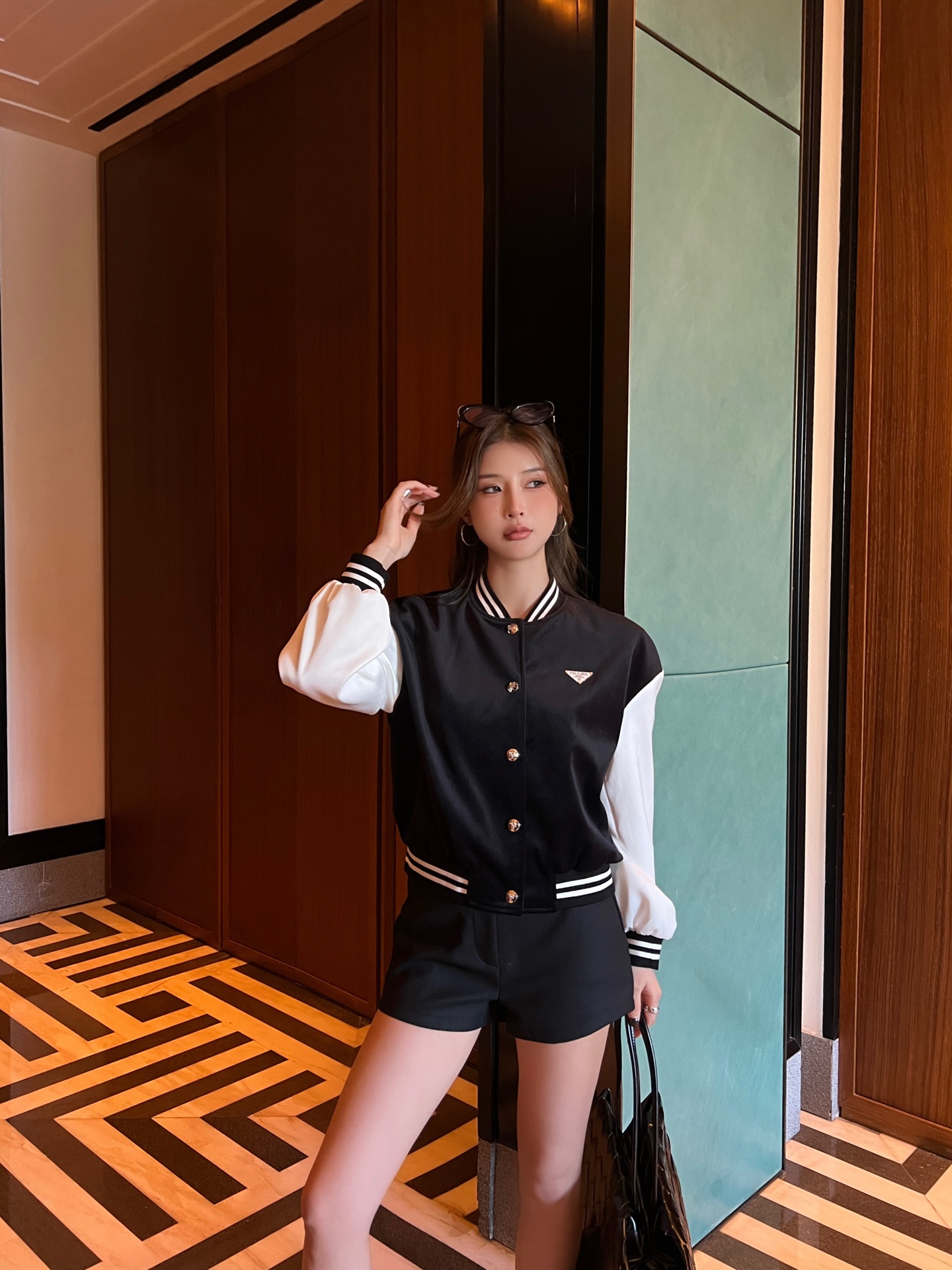 Prada 2025FW New Fashionable Jacket with Custom Logo and Spliced Fabric