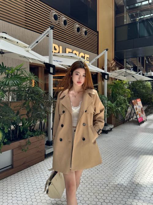 Fendi 2025FW Double-Breasted Trench Coat - Comfortable & Versatile 1 Fendi 2025FW Double-Breasted Trench Coat - Comfortable & Versatile