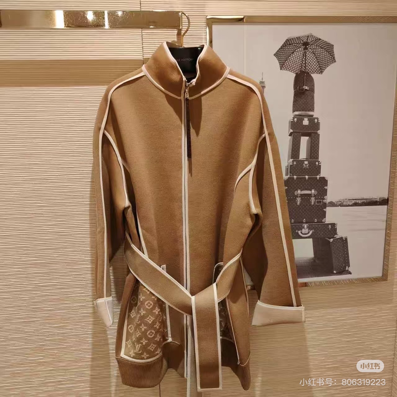 Louis Vuitton 2025FW Stylish Belted Coat - Classic, Chic, and Figure-Flattering 5 i1760110040950 2874 0 4