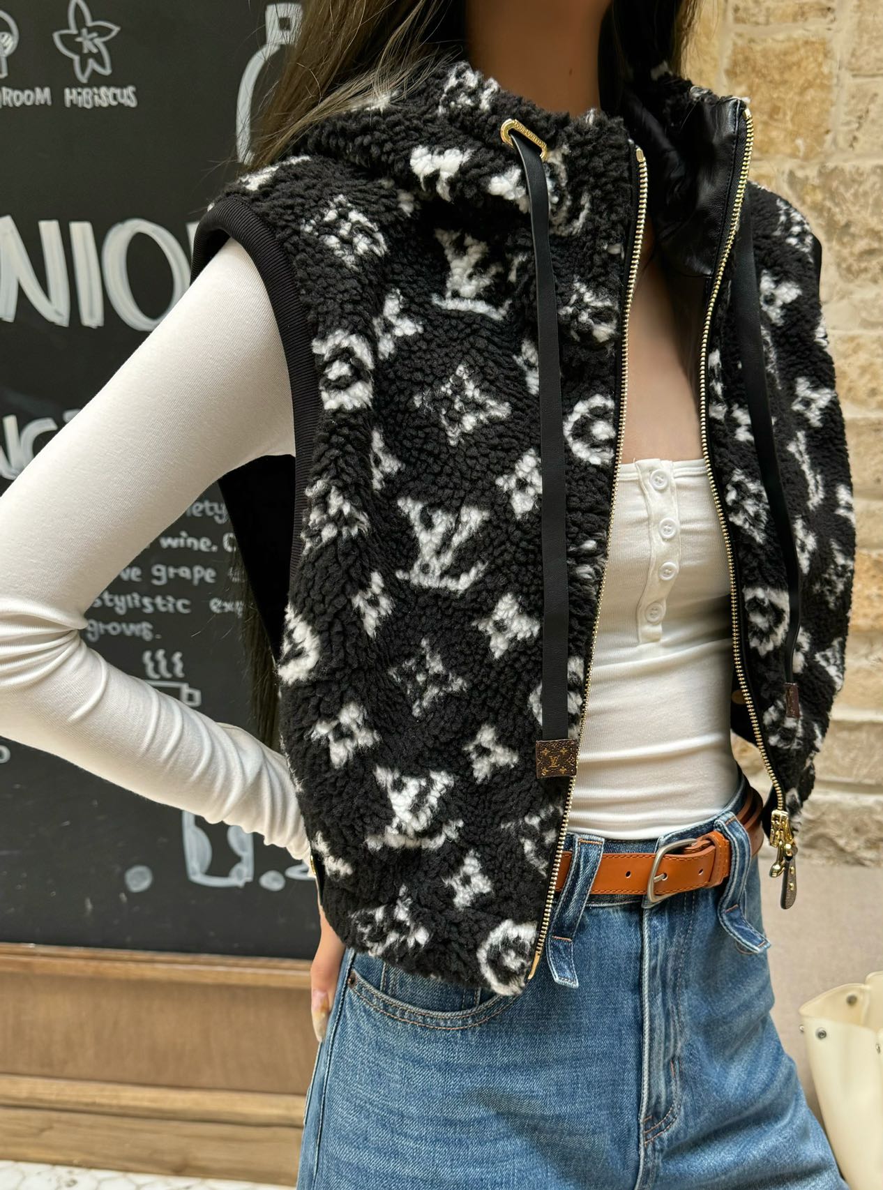 i1760883548823 15 0 4