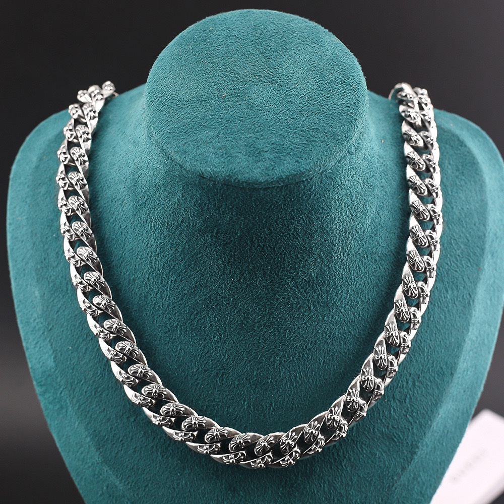 Men's Vintage Cross Motif Cuban Chain Necklace in Thai Silver - Comprehensive 2