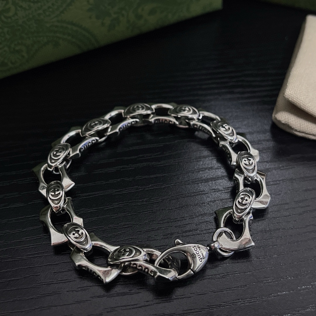 NO:104850,Rich style Gucci counter hits factory direct sales price original one to one replica size 16.18.20.22 Gucci bracelet, jewelry boutique, gucci, bracelet19860909土豪款 古驰专柜爆款 厂家直销价 原版一比一复刻 尺寸16.18.20.22 古 驰 手链,饰品精品,gucci,bracelet,Jewelry