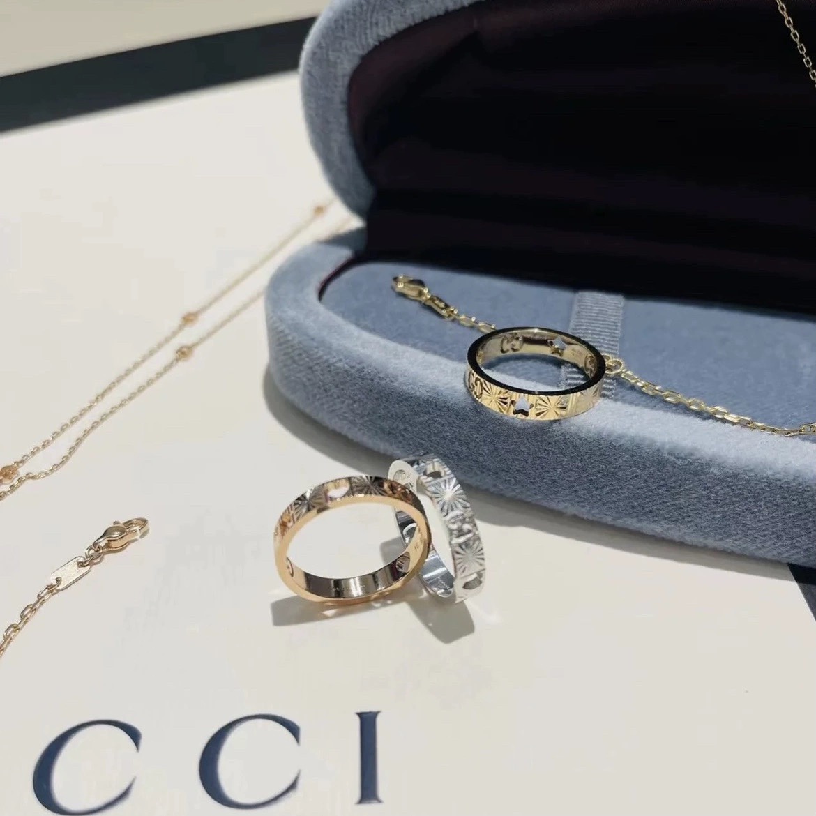 Gucci 香港 GUCCI古奇饰品首饰戒指18K金镂空刻花星星ICON尺码6-11