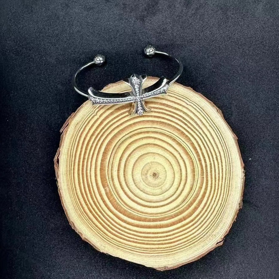 NO:114121,Croat double ball cross opening bracelet fashionable personalized couple diamond-set retro bracelet, jewelry boutique, chrome hearts, bracelet19860909克罗伈双球十字架开口手镯时尚个性情侣镶钻复古手环,饰品精品,chrome hearts,bracelet,Jewelry