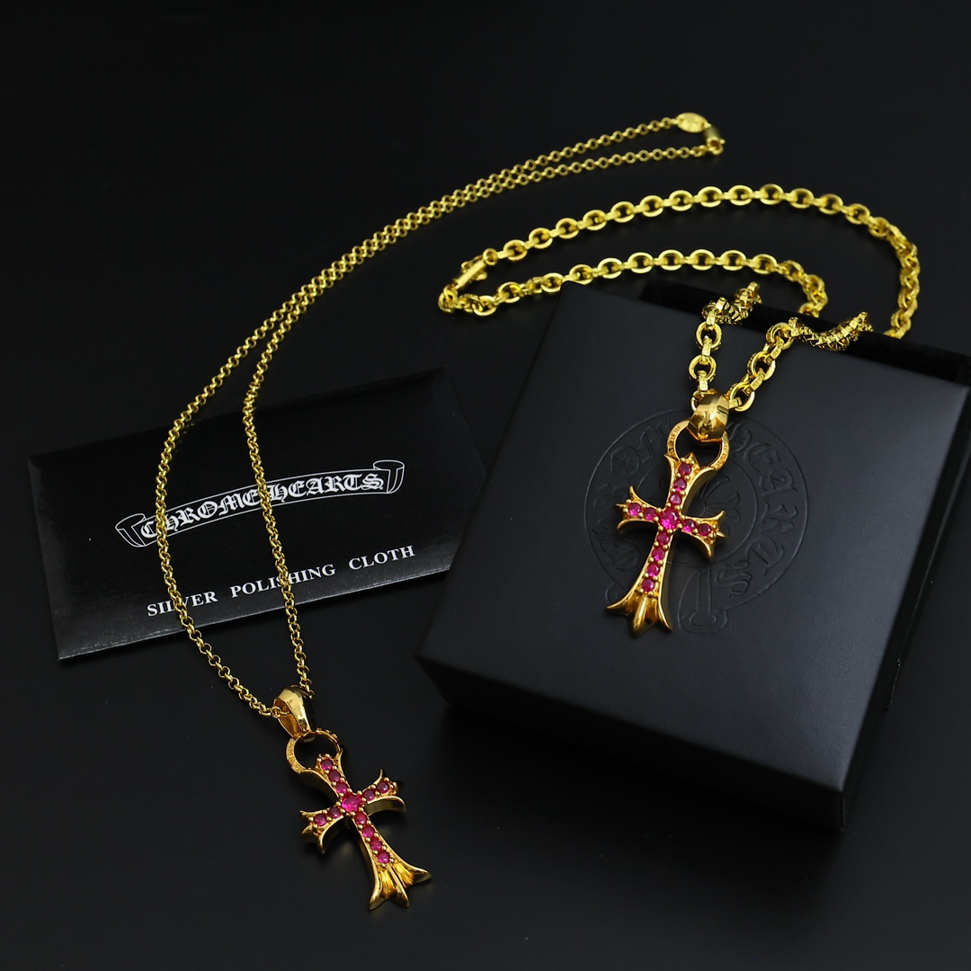 NO:109635,Alphabet chain Pearl chain is so handsome. The latest model Croxin is not explosive. It is direct sales from the manufacturer. The original one-to-one reproduction Croxin retro necklace, jewelry boutique, chrome hearts, necklace19860909字母链 珍珠链 太帅爆了最新款克罗心 不爆不发 厂家直销 原版一比一复刻 克罗心复古项链,饰品精品,chrome hearts,necklace,Jewelry