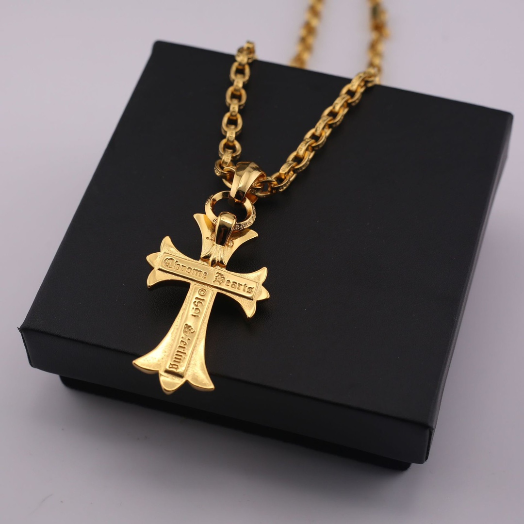 Vintage Gold-Tone Horseshoe Bar Pendant Necklace - Comprehensive 2