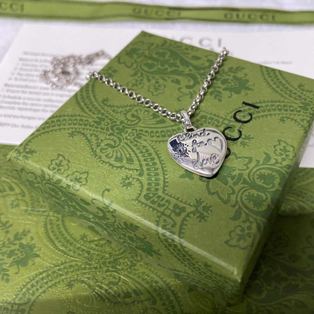 NO:104727,Source manufacturer 925 silver necklace, Gujia Love Fearless Flower and Bird Necklace, Men and Women's Same Simple and Fashion OL Necklace, Jewelry Boutique, Gucci, Necklace19860909源头厂家925银项链 古家爱无畏花鸟项链 男女同款简约时尚OL项链,饰品精品,gucci,necklace,Jewelry