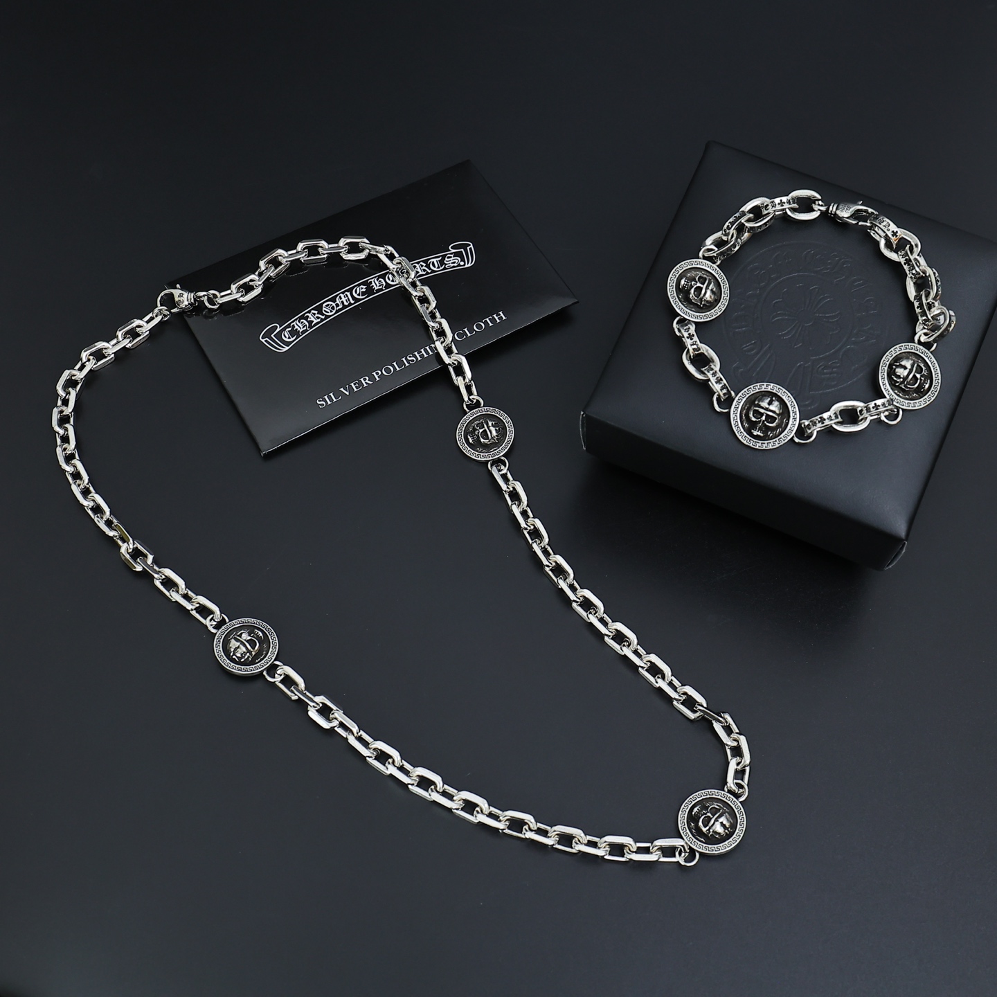 NO:115521,Bracelet necklace is so handsome and the latest model Crocelebrity is not explosive or released. Direct sales from manufacturers. Original one-to-one reproduction Crocelebrity retro, jewelry boutique, chrome hearts, necklace, bracelet19860909手链项链 太帅爆了最新款克罗心 不爆不发 厂家直销 原版一比一复刻 克罗心复古,饰品精品,chrome hearts,necklace,bracelet,Jewelry