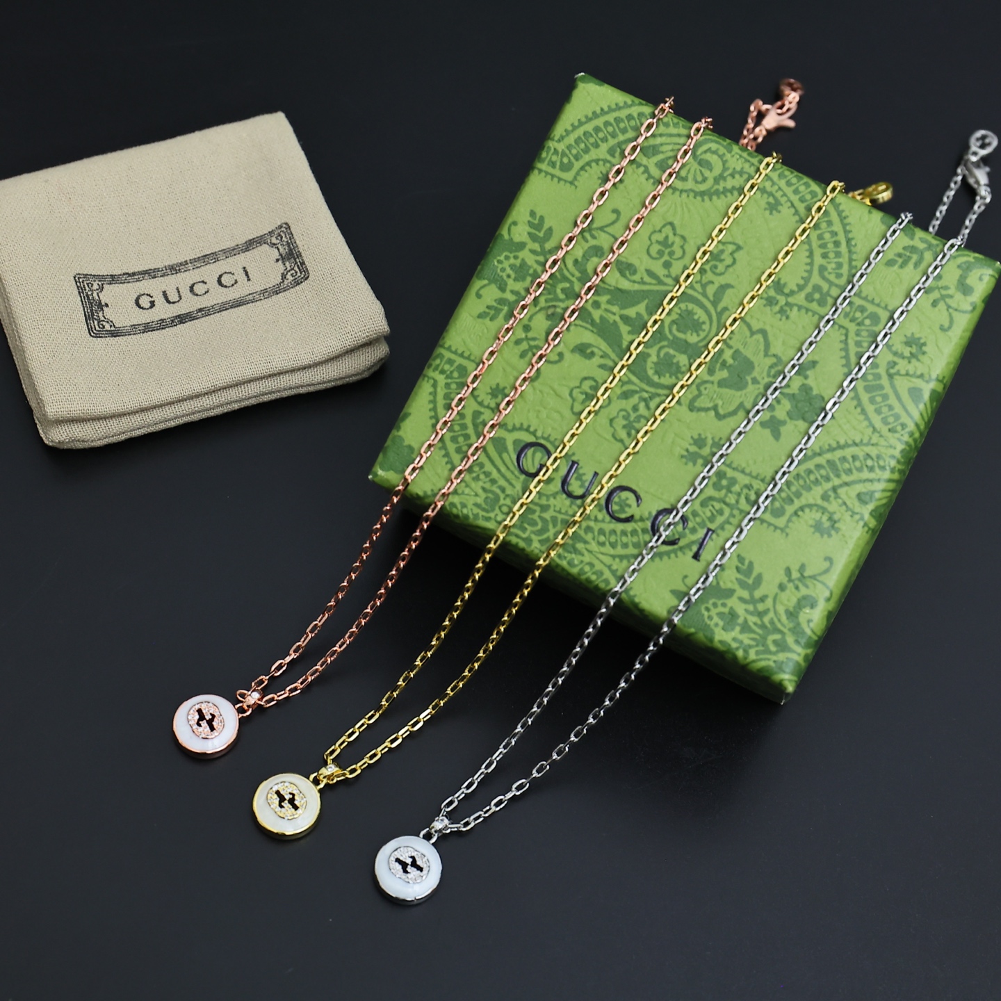 NO:115184,Gucci 2025 latest model Gucci counter hits factory direct sales Original one-to-one reproduction Gucci necklace, jewelry boutique, gucci, necklace19860909古驰2025最新款 古驰专柜爆款 厂家直销 原版一比一复刻 古 驰 项链,饰品精品,gucci,necklace,Jewelry