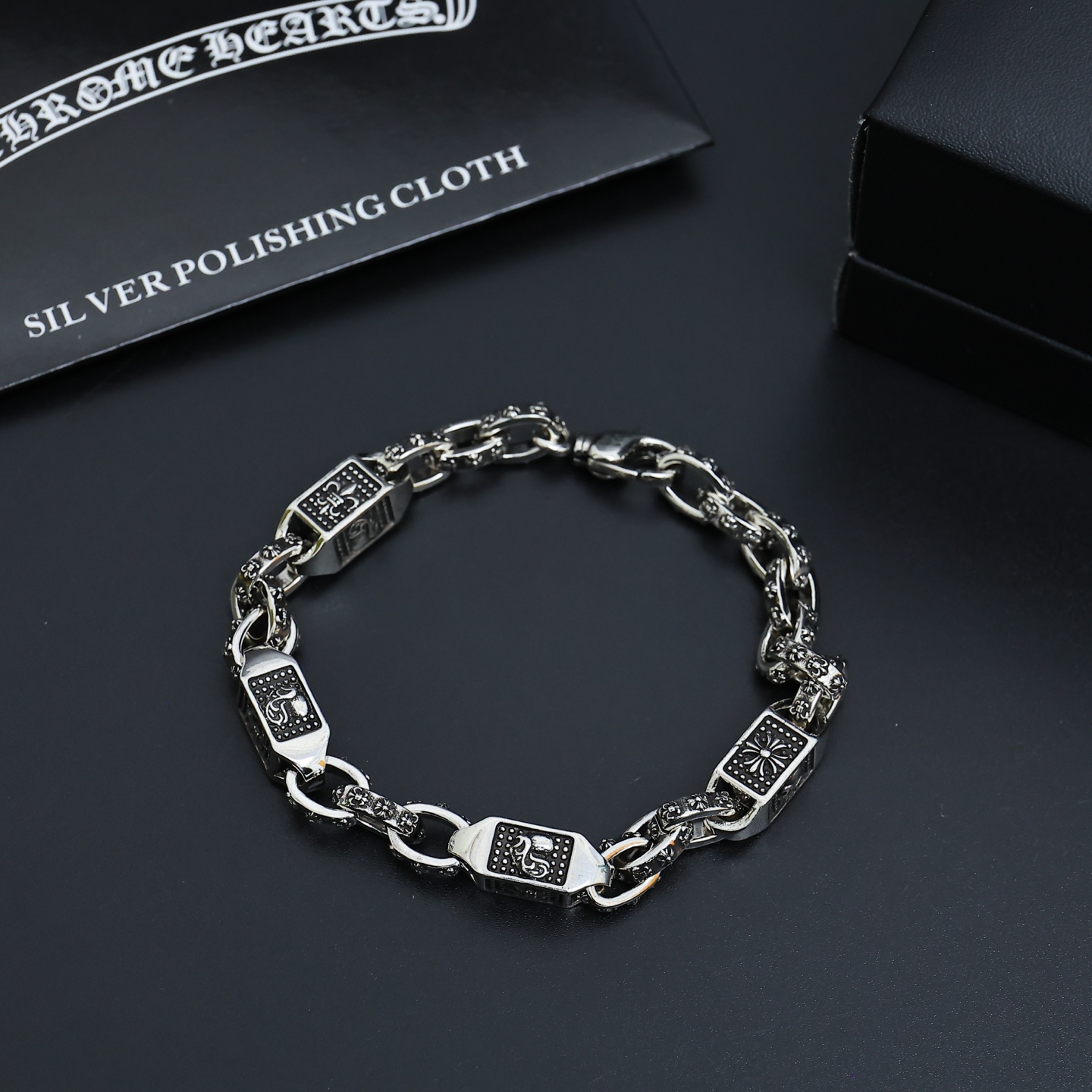 NO:108890,Too handsome and exciting the latest model Croxin, no explosion, factory direct sales, original one-to-one reproduction, Croxin retro bracelet, jewelry boutique, chrome hearts, bracelet19860909太帅爆了最新款克罗心 不爆不发 厂家直销 原版一比一复刻 克罗心复古手链,饰品精品,chrome hearts,bracelet,Jewelry