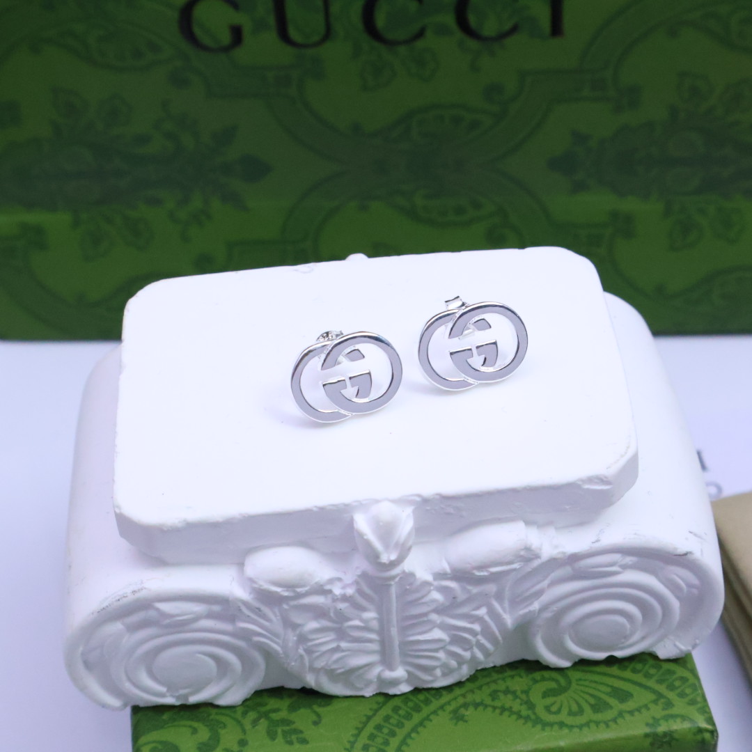 Gucci Interlocking系列耳钉
