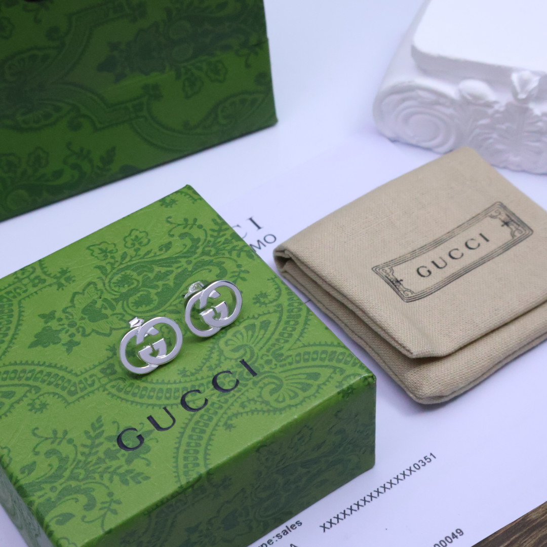 Gucci Interlocking系列耳钉