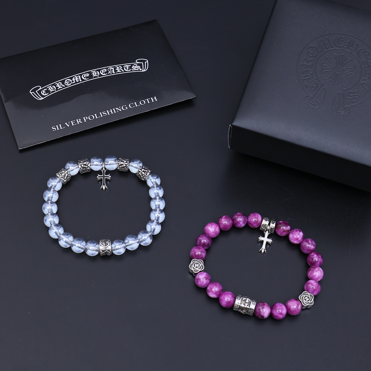 NO:558003,Gift for Valentine's Day and Qixi Festival. So handsome. The latest Chrome Hearts. No explosions. Factory direct sales. Original one-to-one reproduction. Chrome Hearts retro bracelets, fine jewelry, chrome hearts.19860909情人节七夕之礼 太帅爆了最新款克罗心 不爆不发 厂家直销 原版一比一复刻 克罗心复古手串,饰品精品,chrome hearts,Jewelry