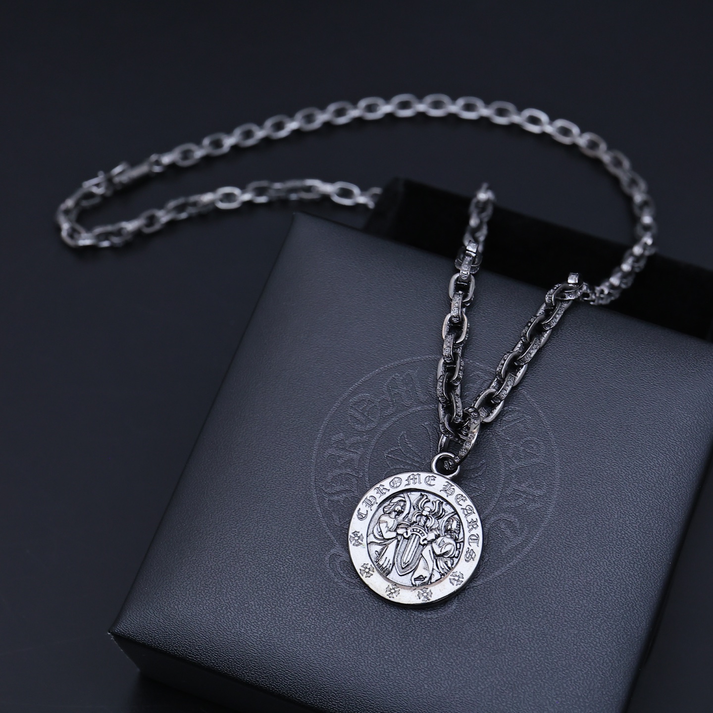 Chrome Hearts 太帅爆了最新款克罗心