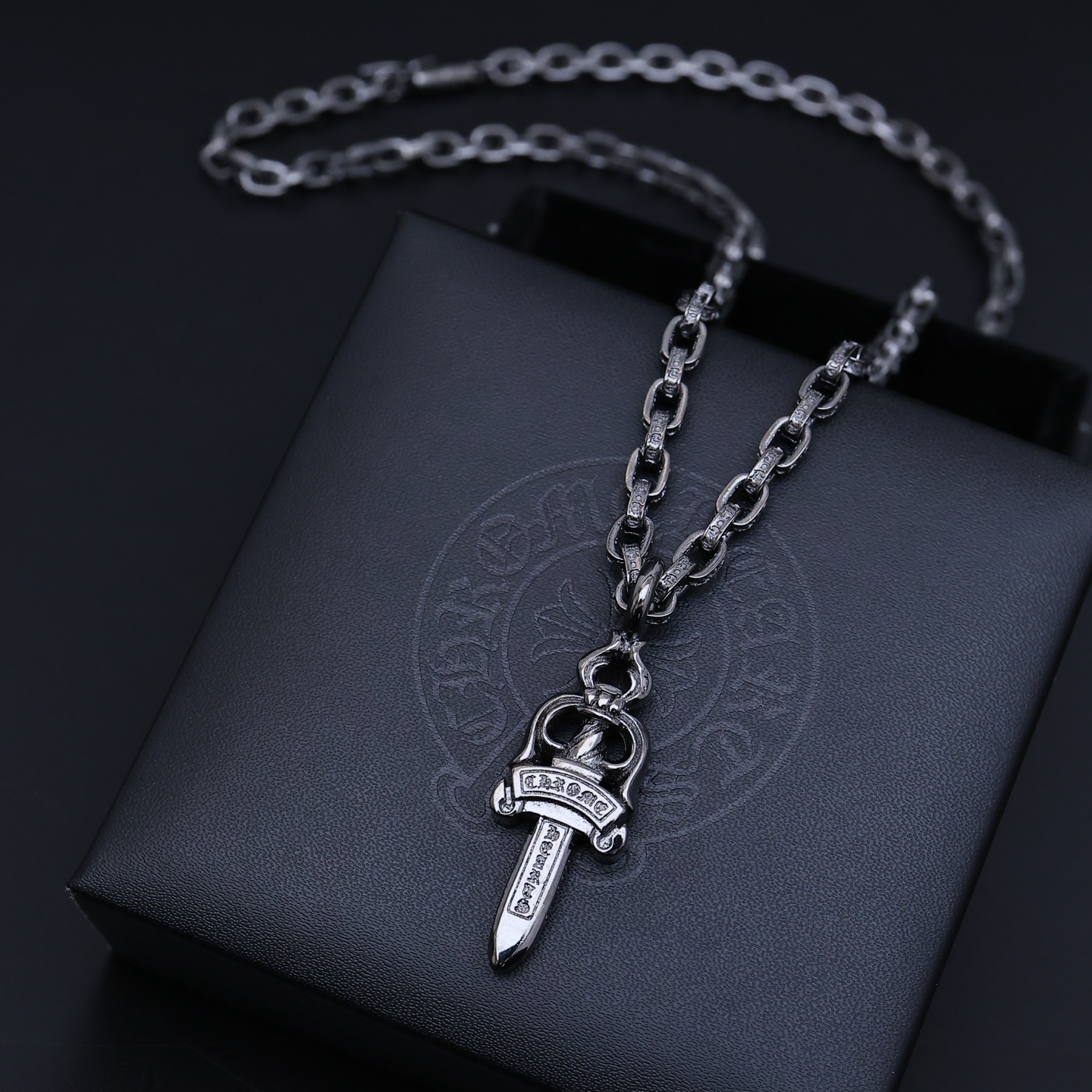 Chrome Hearts 太帅爆了最新款克罗心
