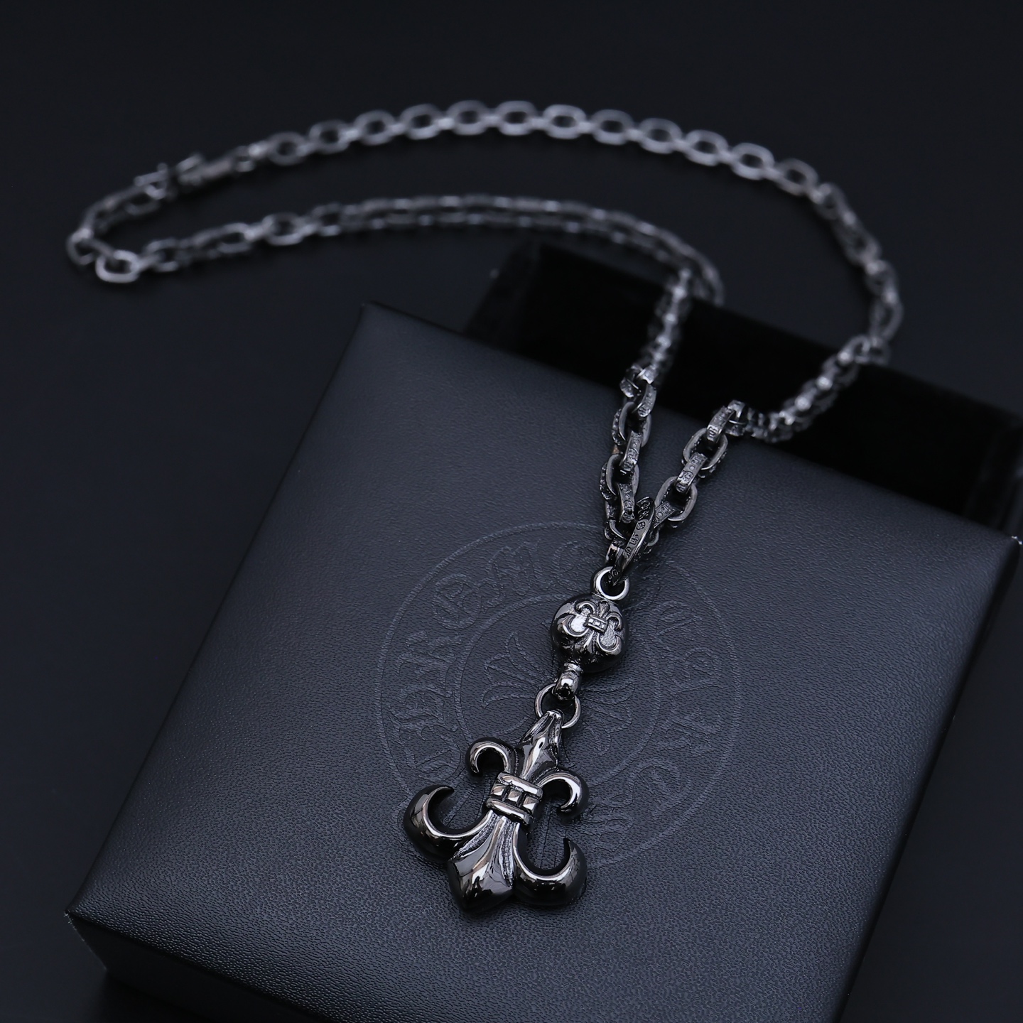 Chrome Hearts 太帅爆了最新款克罗心