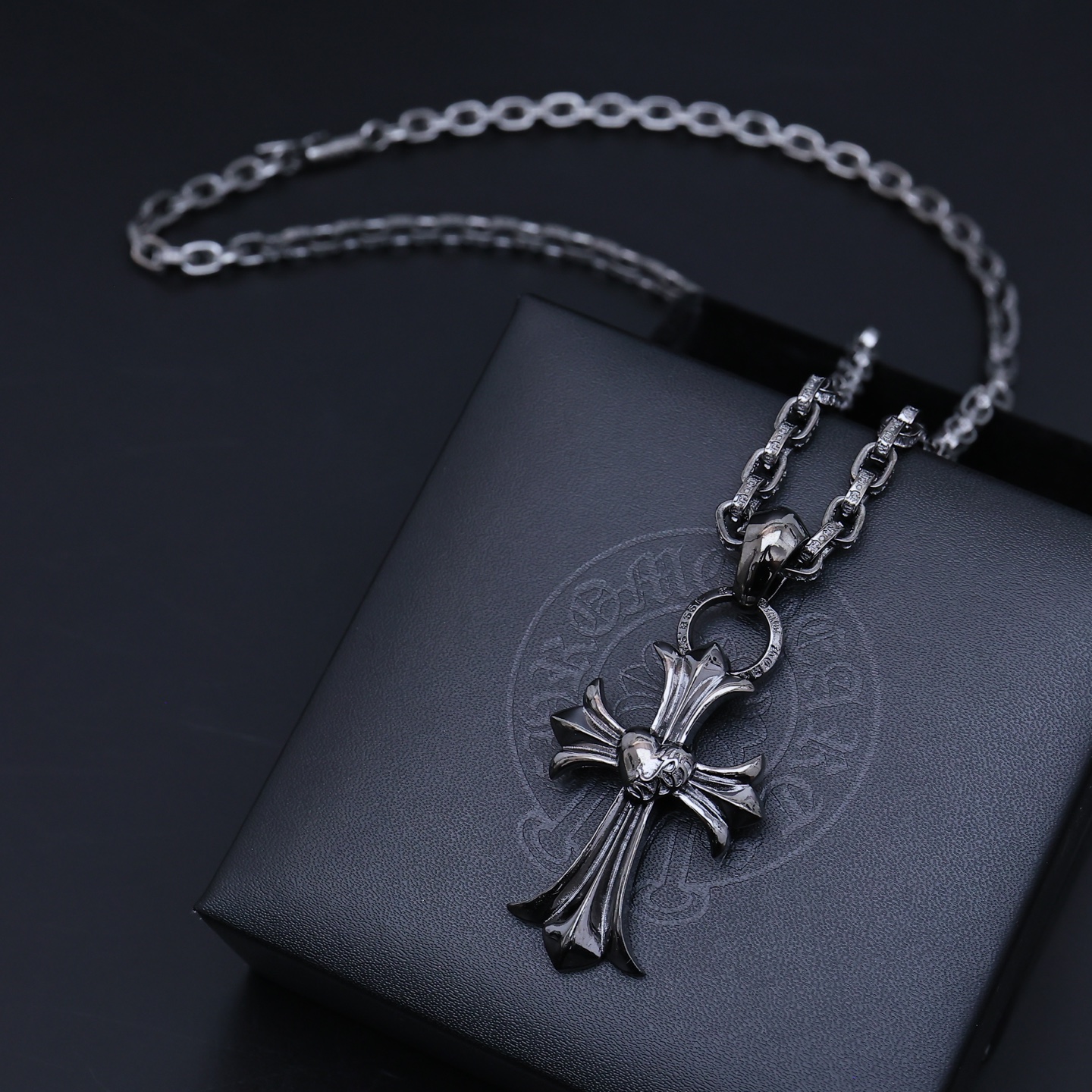 Chrome Hearts 太帅爆了最新款克罗心