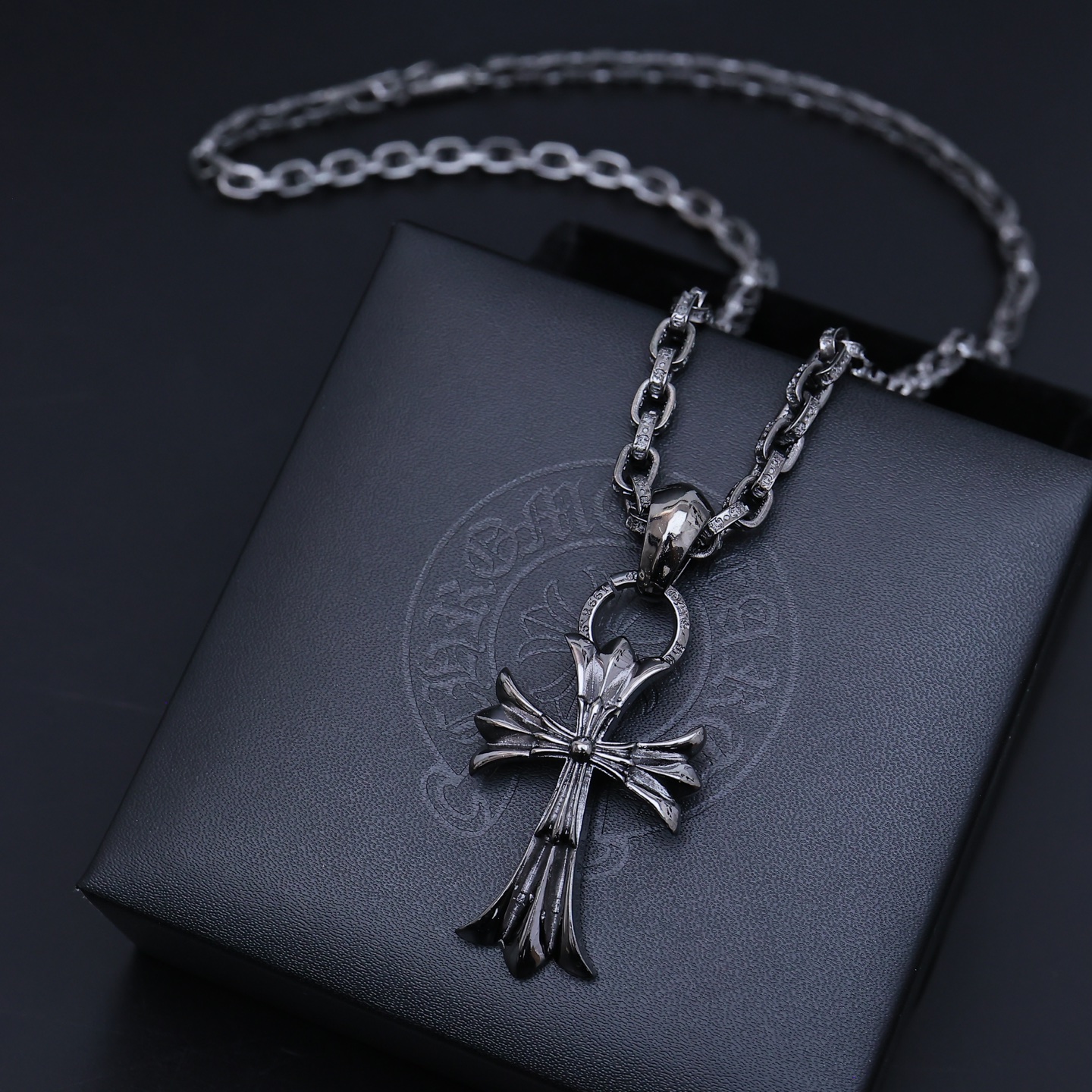 Chrome Hearts 太帅爆了最新款克罗心