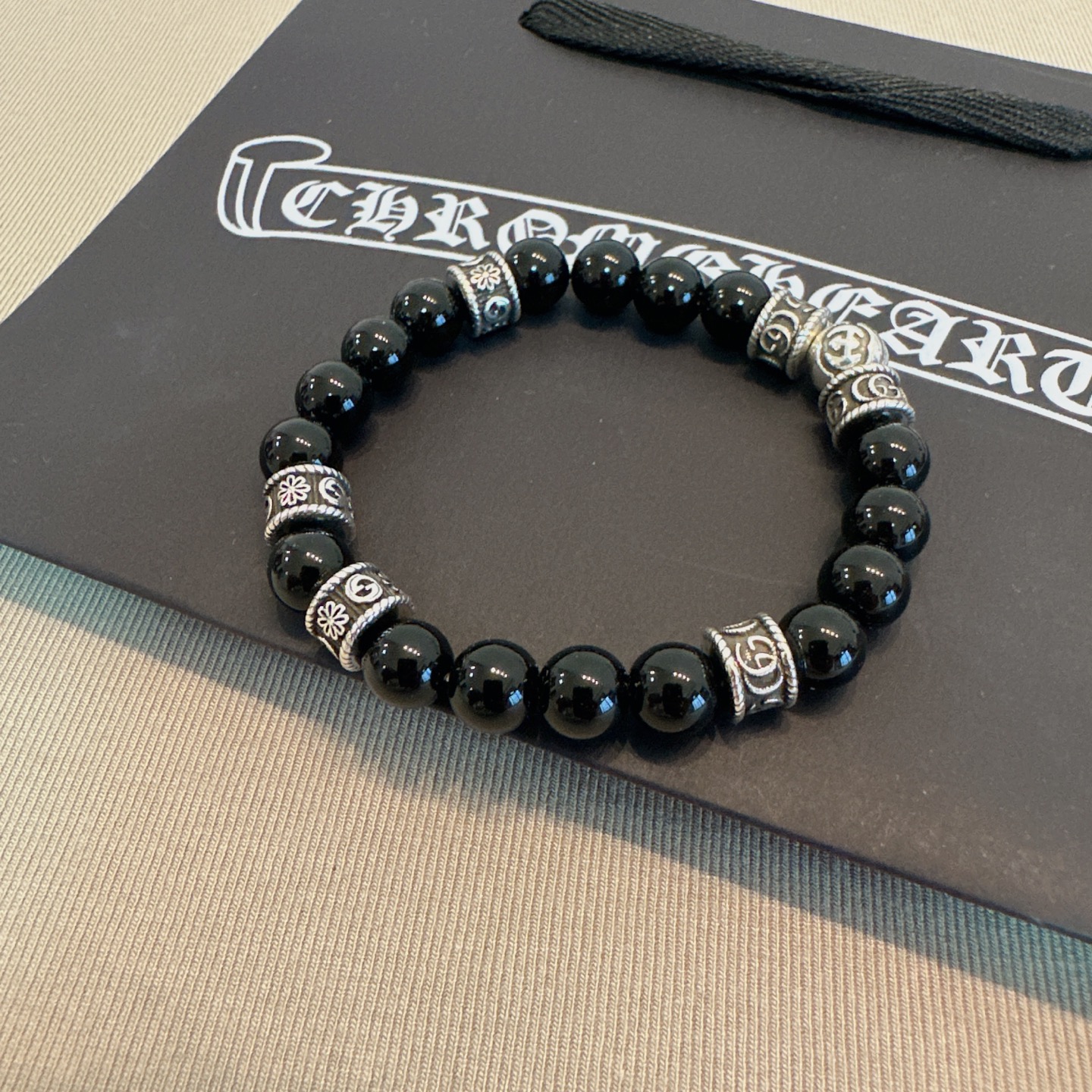 Gucci 新作手串 高級感あふれるデザイン