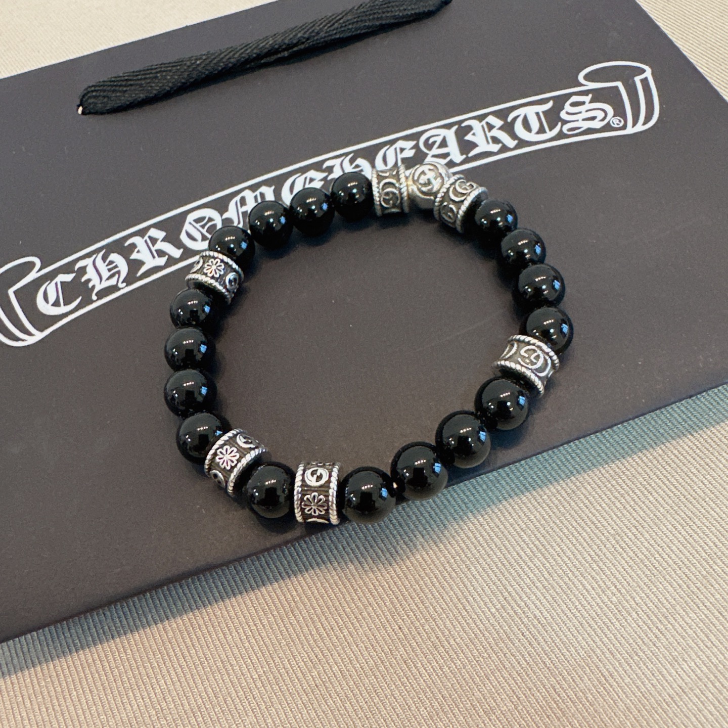 Gucci 新作手串 高級感あふれるデザイン