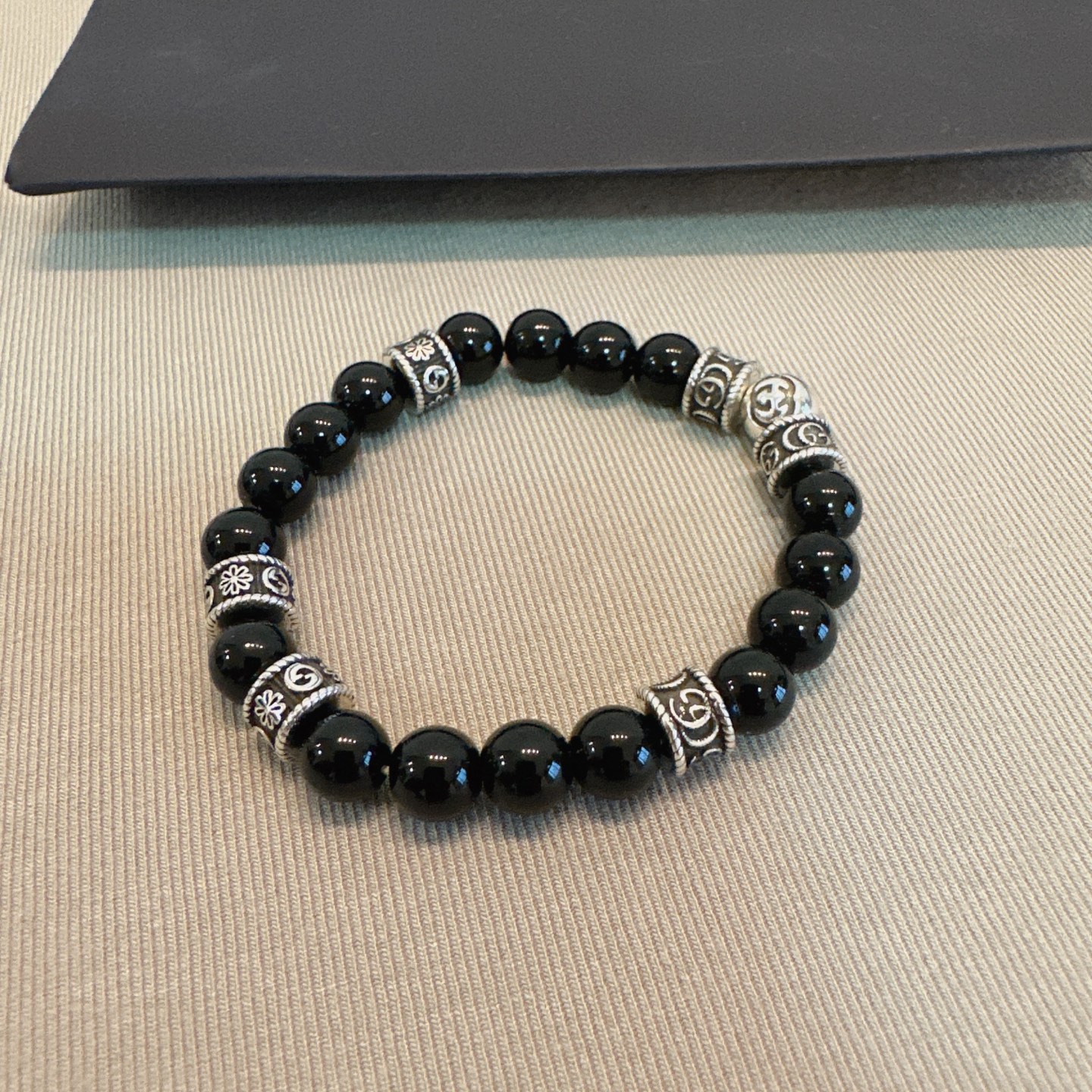 Gucci 新作手串 高級感あふれるデザイン