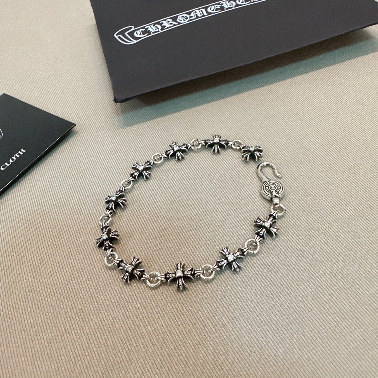 NO:603284,So handsome, the latest Chrome Hearts. No explosions, no hair. Factory direct sales. Original one-to-one replica. Chrome Hearts Bracelet, fine jewelry, chrome hearts, bracelet.19860909太帅爆了最新款克罗心 不爆不发 厂家直销 原版一比一复刻 克罗心手链,饰品精品,chrome hearts,bracelet,Jewelry