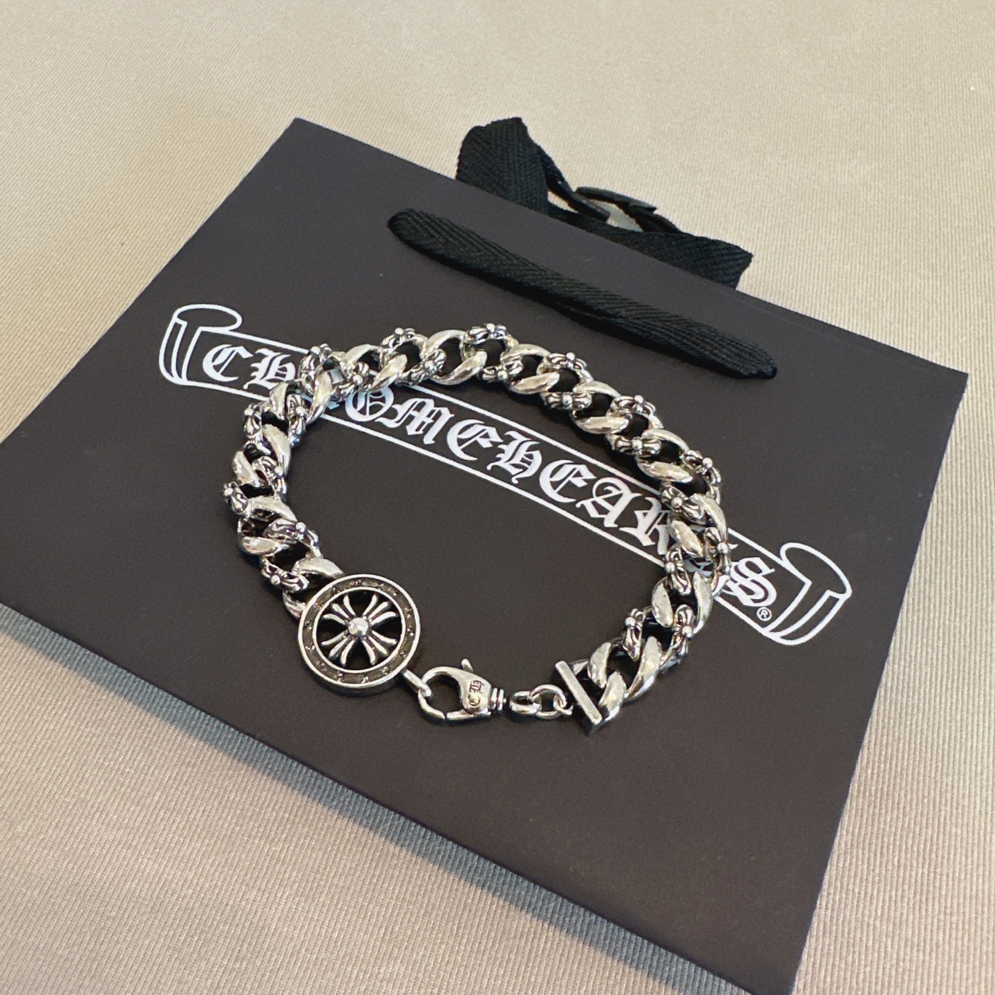 NO:603411,So handsome, the latest Chrome Hearts. No explosions, no hair. Factory direct sales. Original one-to-one replica. Chrome Hearts Bracelet, fine jewelry, chrome hearts, bracelet.19860909太帅爆了最新款克罗心 不爆不发 厂家直销 原版一比一复刻 克罗心手链,饰品精品,chrome hearts,bracelet,Jewelry