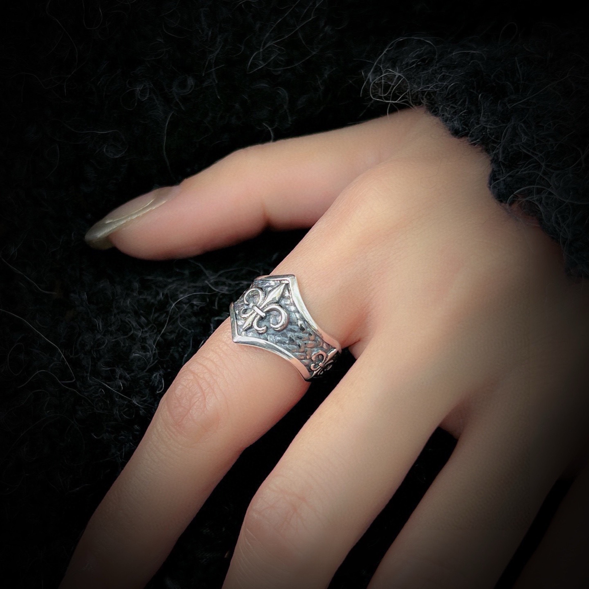 325 taels of silver retrospect for old cross-crust art, American style, hip-hop opening rings - 图片 5