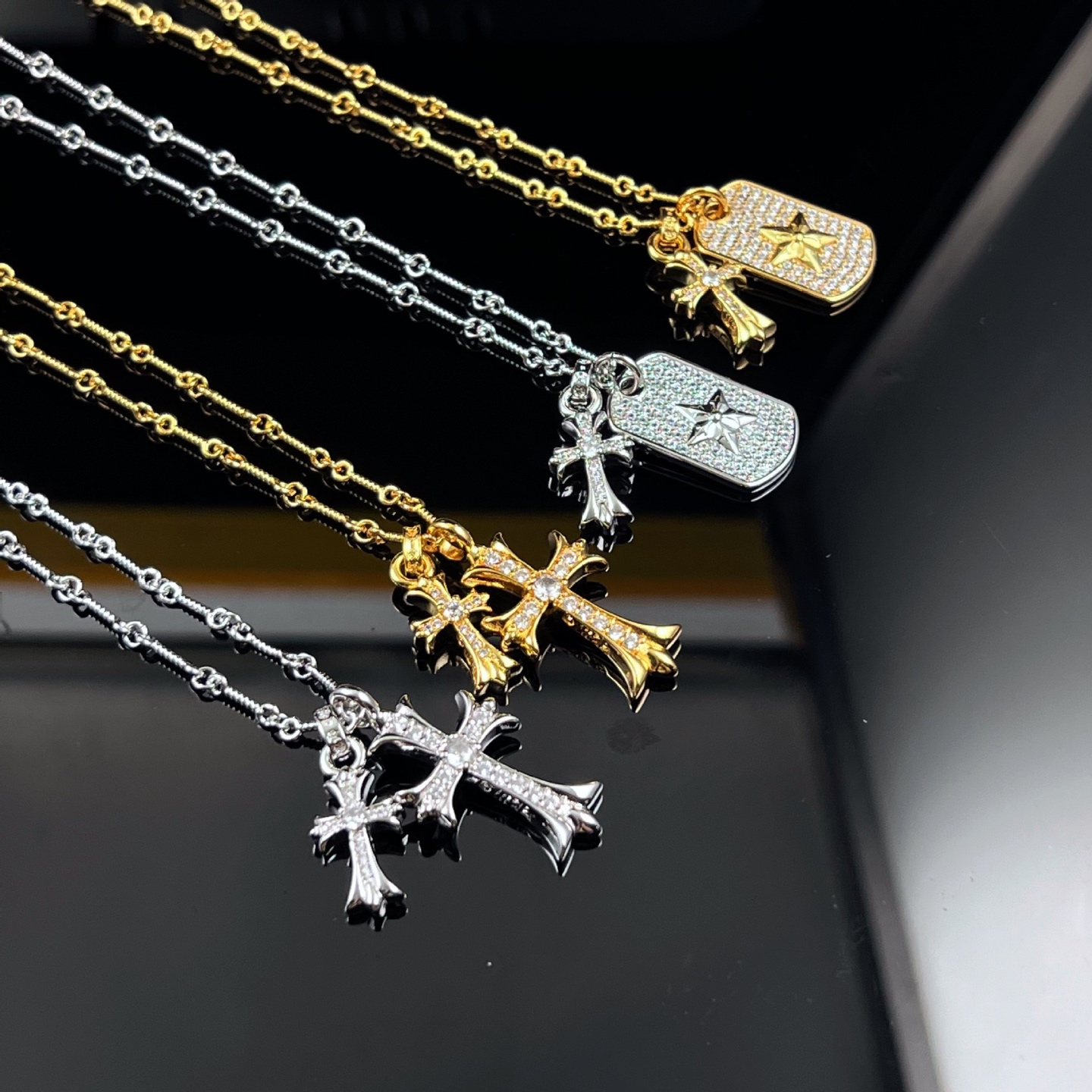 クロスシンボルデザイン ダブルペンダントネックレス スターモチーフ