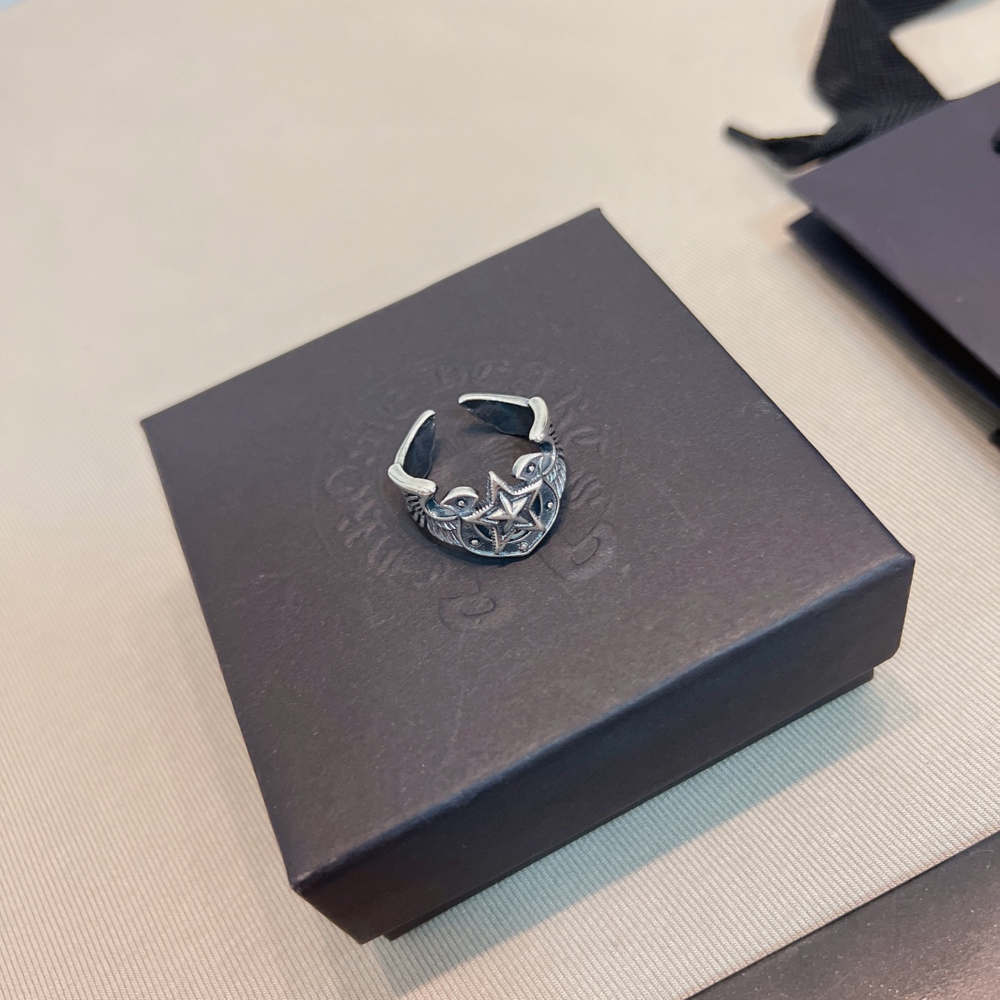 NO:380152,Croxin Manufacturer direct sales price Original one-to-one reproduction, same style for men and women Croxin ring, jewelry boutique, chrome hearts, ring19860909克罗心 厂家直销价 原版一比一复刻 男女同款 克罗心戒指,饰品精品,chrome hearts,ring,Jewelry